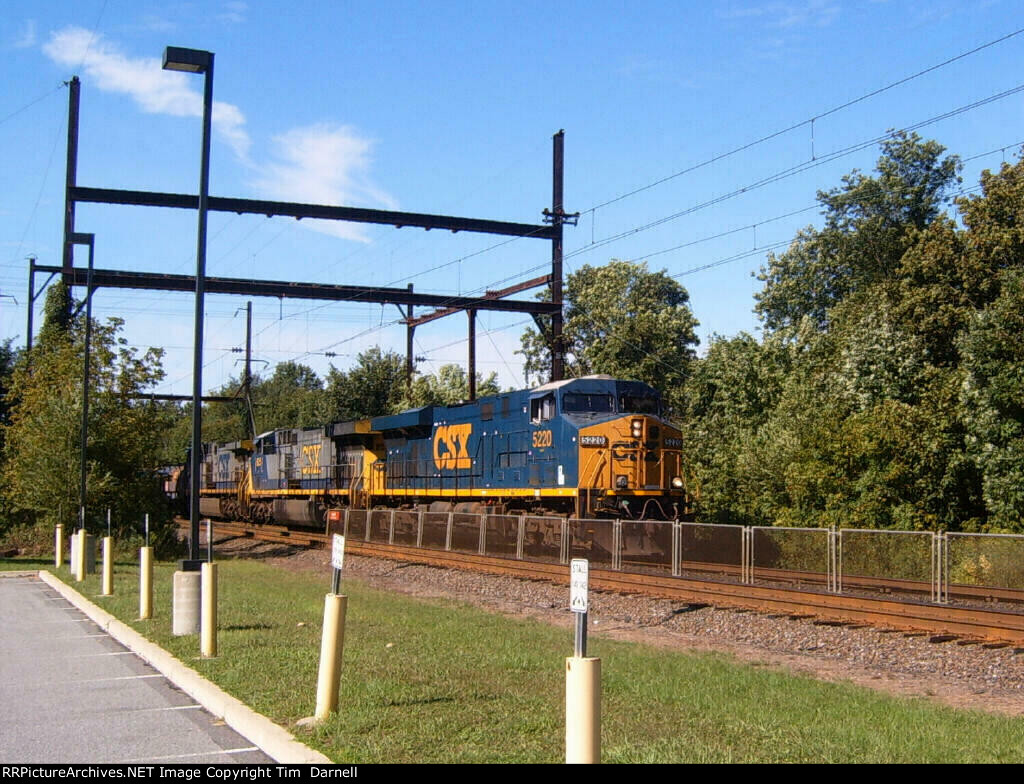 CSX 5220 leading Q410